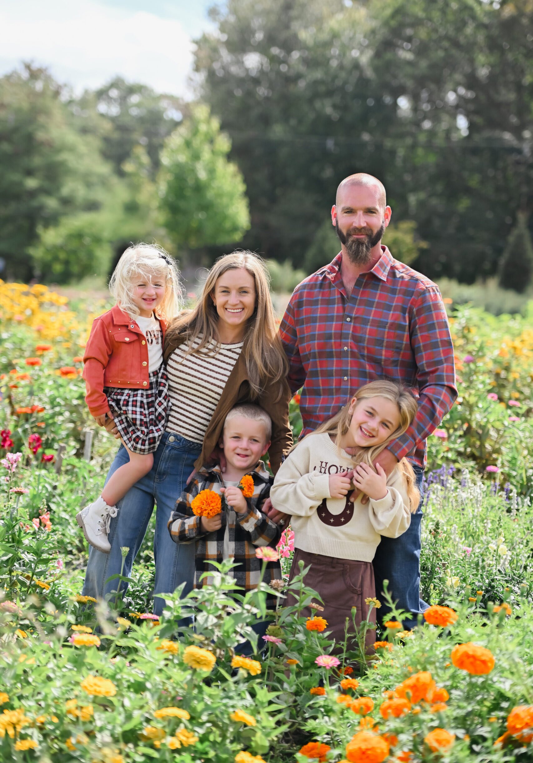 Dan, wife Joy (4th Generation), and kiddos